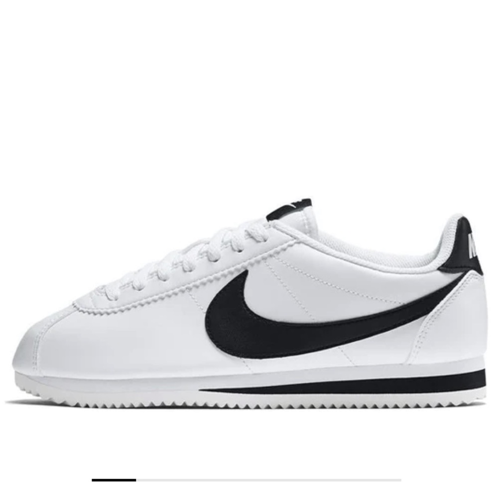 Nike Cortez lightly worn sneakers women’s size 7.5